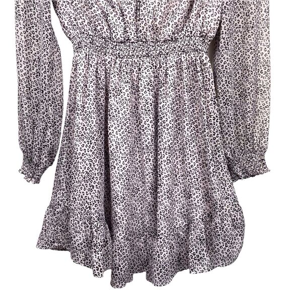 WAYF Laura Mini Dress Size Medium Animal Print Cheetah Stripe Long Sleeve EUC - Picture 10 of 15